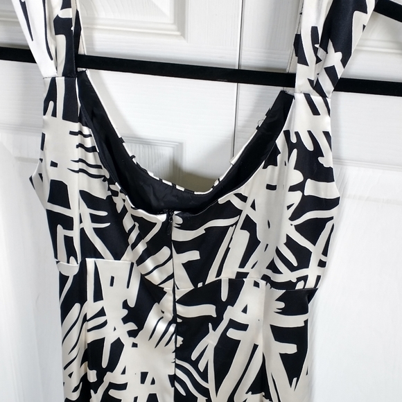 Women's black and white dress - Picture 5 of 6